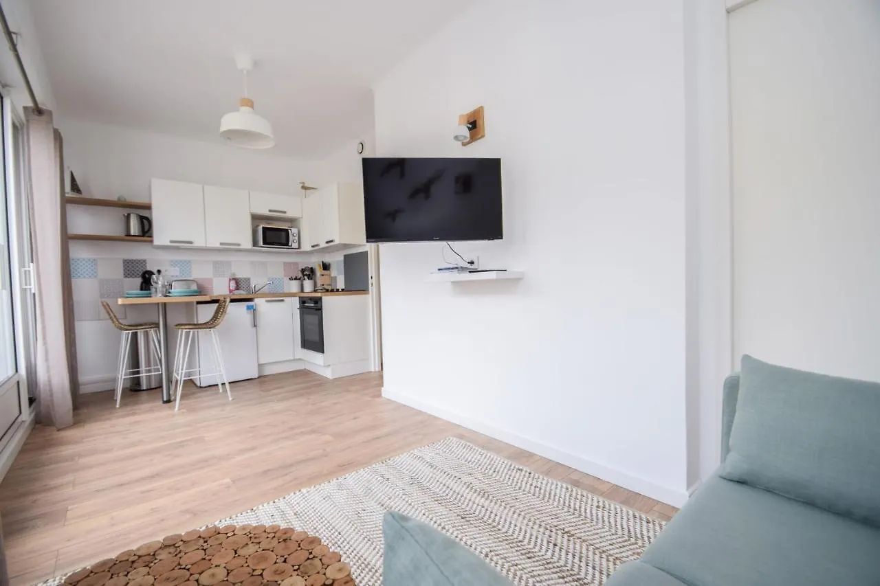 Appartement Cosy 2 Pers Vue Mer Balcon Hyper Centre Dinard Apartment