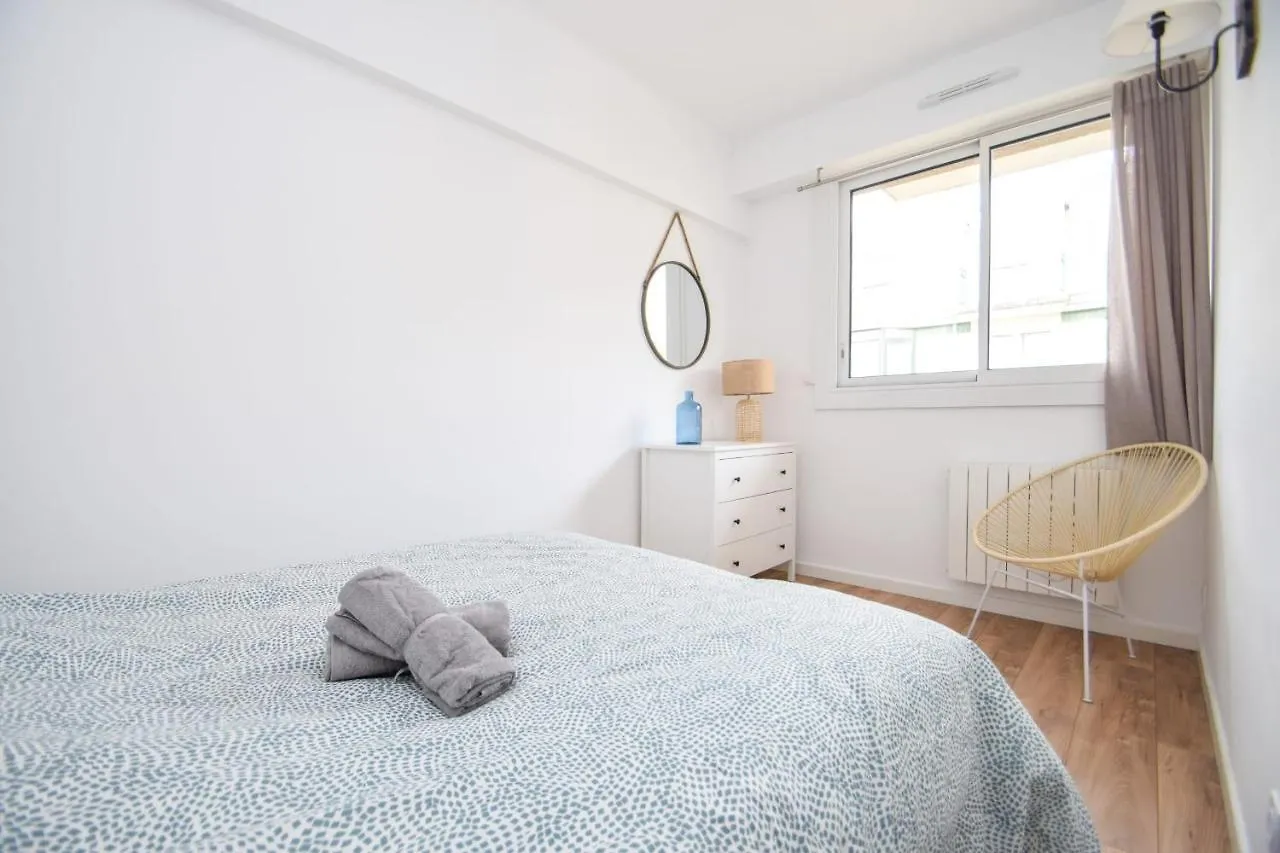 Appartement Cosy 2 Pers Vue Mer Balcon Hyper Centre Dinard France