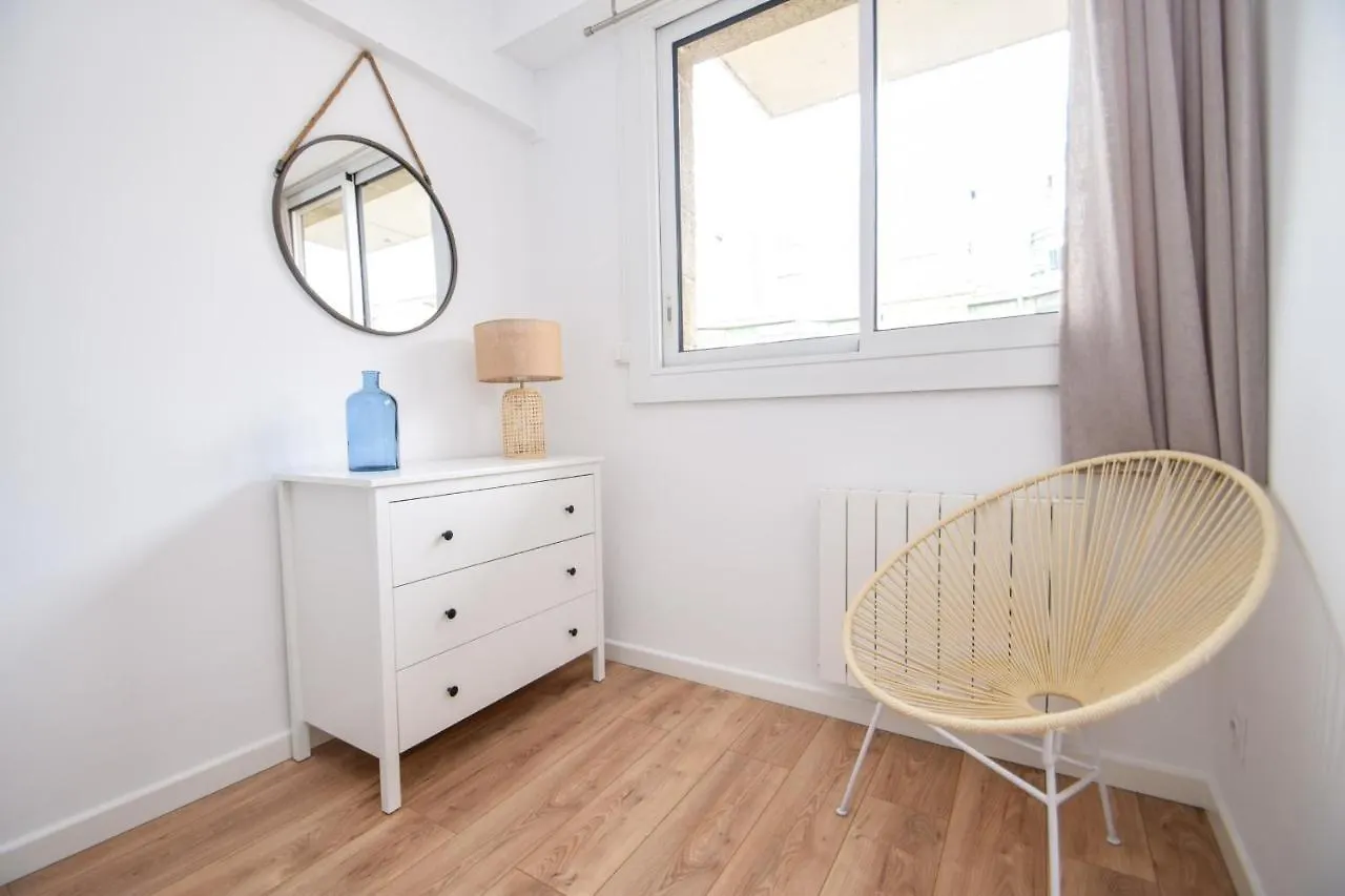 Appartement Cosy 2 Pers Vue Mer Balcon Hyper Centre Dinard 0*,  France
